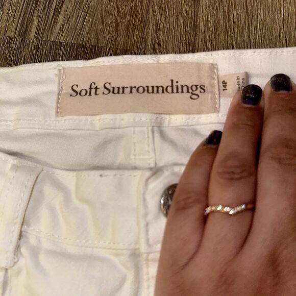 Soft Surroundings White Embroidered Capri Pants Plus Size 14P – Floral Lace Hem - Picture 4 of 8